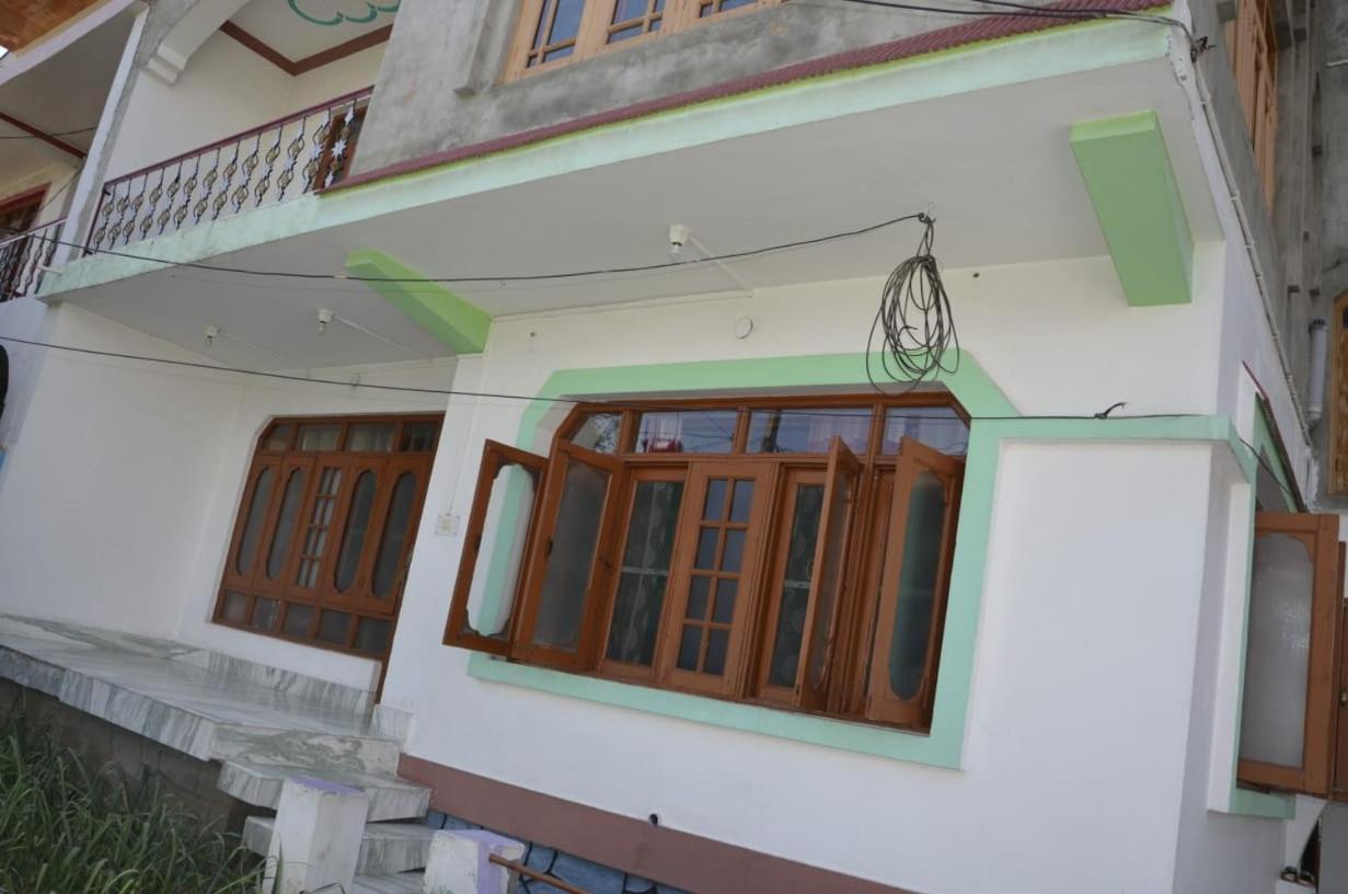 Bed and Breakfast Mir Manzil Srīnagar Exterior foto