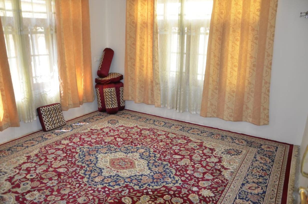 Bed and Breakfast Mir Manzil Srīnagar Exterior foto
