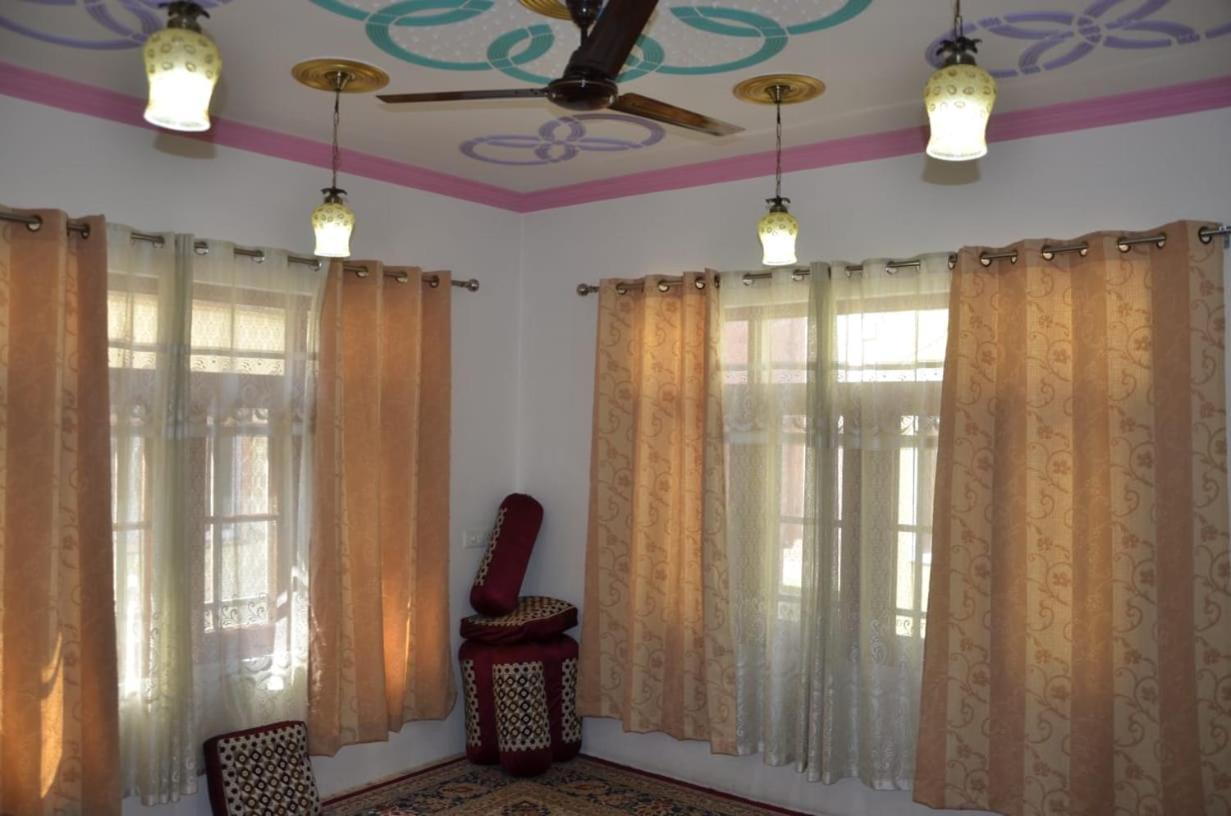 Bed and Breakfast Mir Manzil Srīnagar Exterior foto