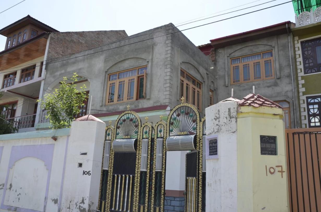 Bed and Breakfast Mir Manzil Srīnagar Exterior foto