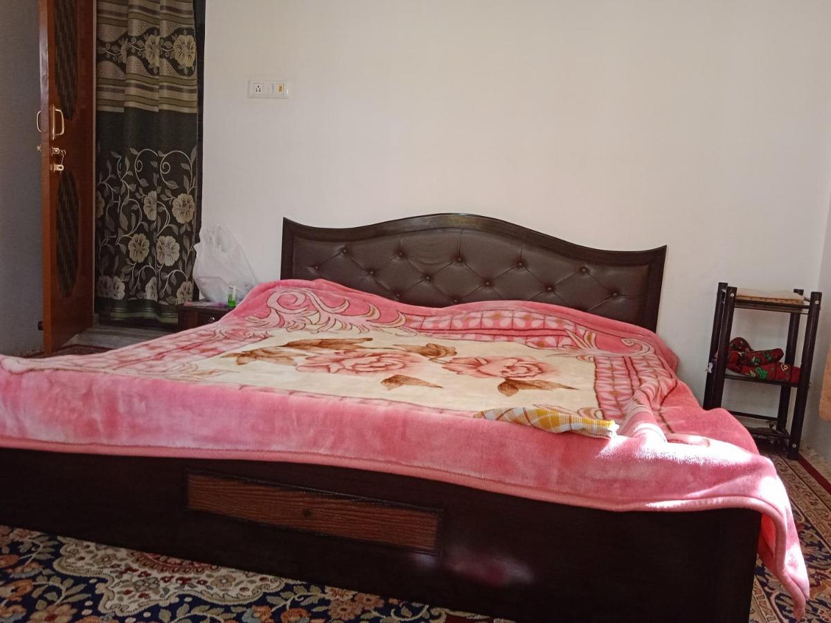 Bed and Breakfast Mir Manzil Srīnagar Exterior foto