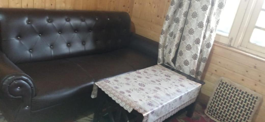 Bed and Breakfast Mir Manzil Srīnagar Exterior foto